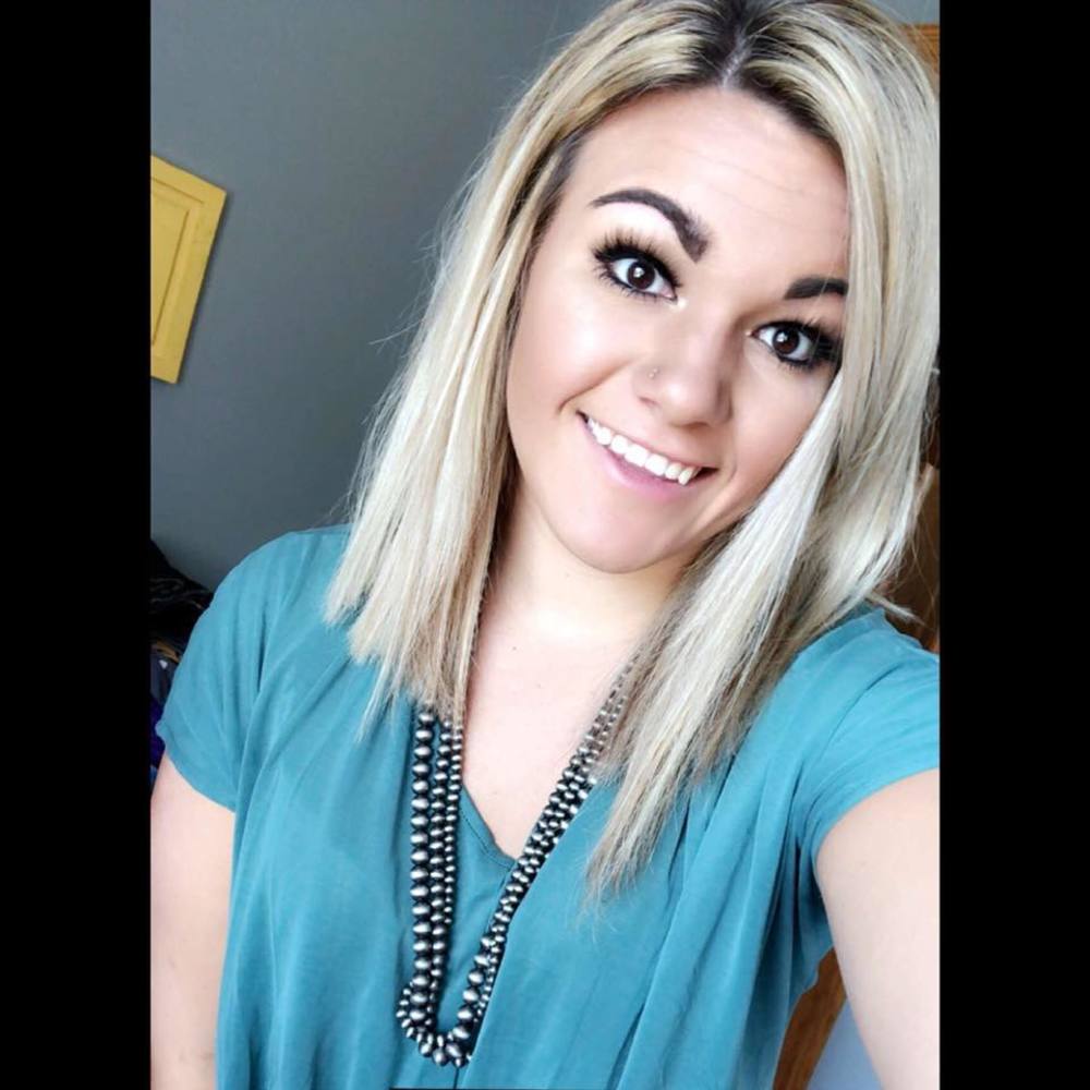 Meet your Posher, Laura